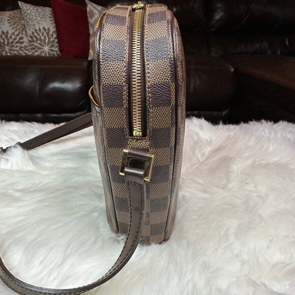 Louis Vuitton Brown Checkered Crossbody Bag - Picture 4 of 14